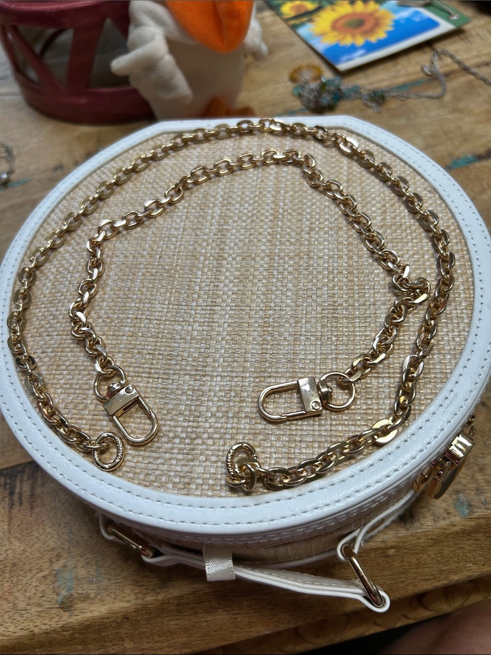 Two gold chains that can be added to your purse